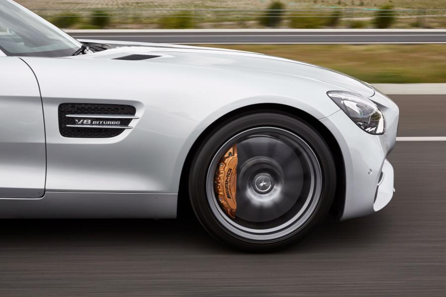 Детали экстерьера Mercedes-AMG GT S (C190) 2017 года  (AU) (фото 33 из 33)